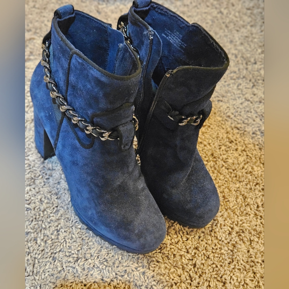 Stylish Blue Ankle Boots with Chain Detail
